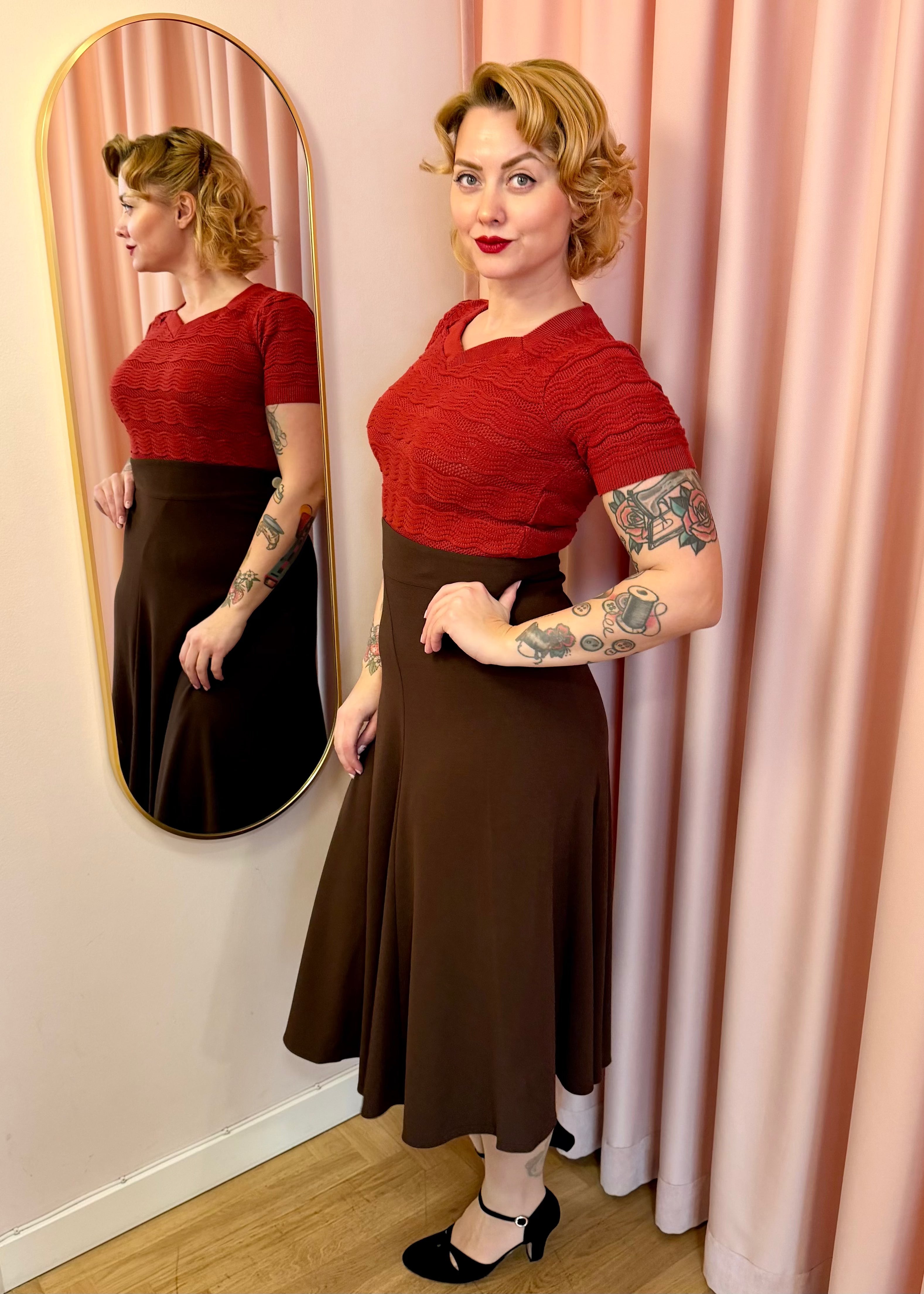 1930s Swirl Skirt - Brun top House of Foxy