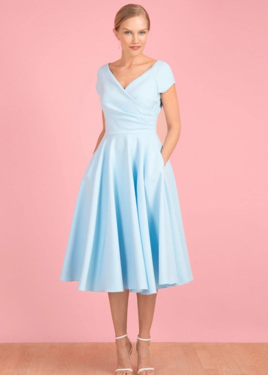 1950'er Hourglass swingkjole i lyseblå swing kjole Pretty Dress Company