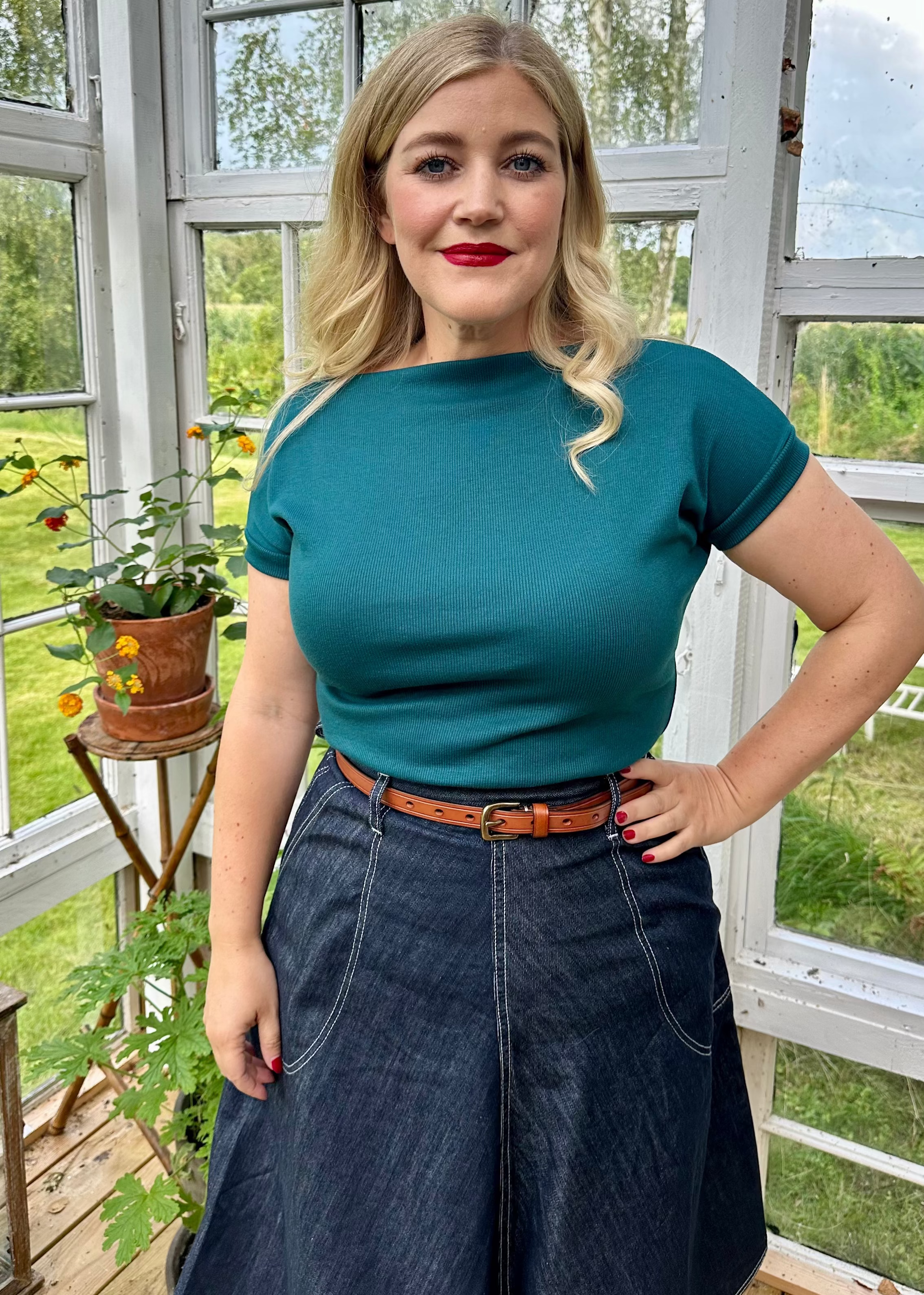 1950'er stils kortærmet top i teal jersey top Freddies Of Pinewood