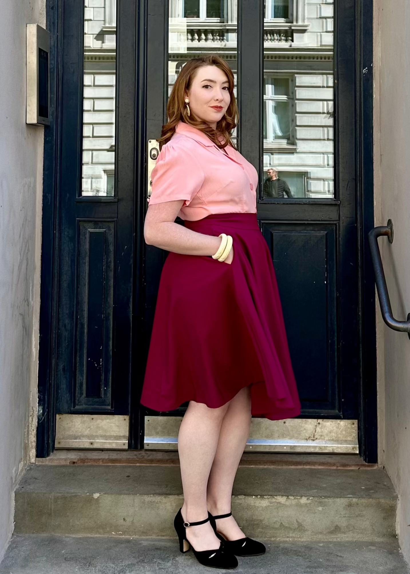 1950er stils swingnederdel i magenta swing nederdel Daisy Dapper