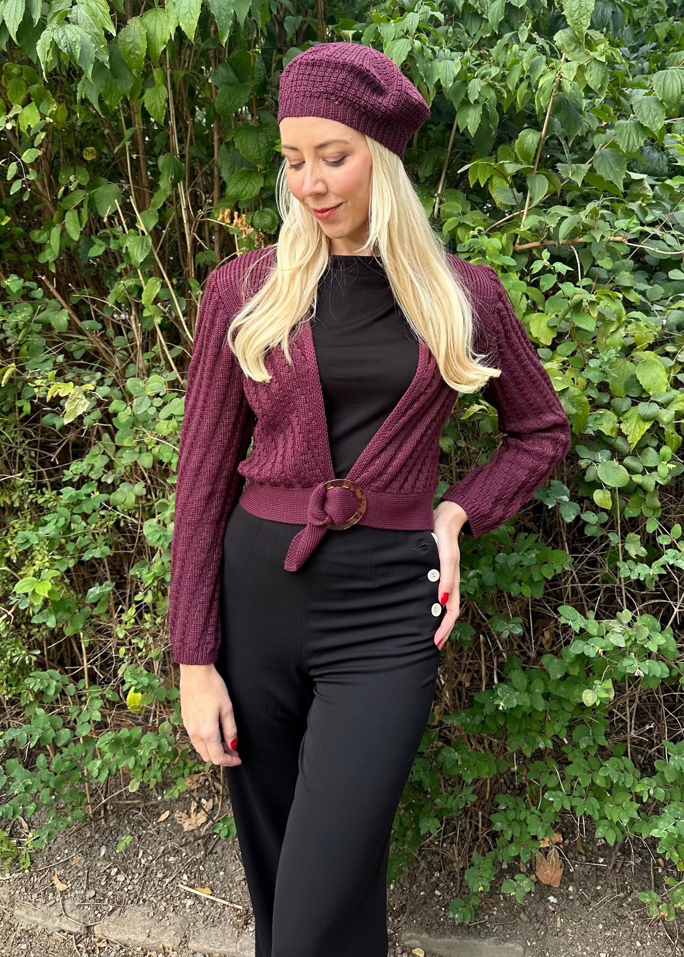 Baret i aubergine strik Accessories House of Foxy