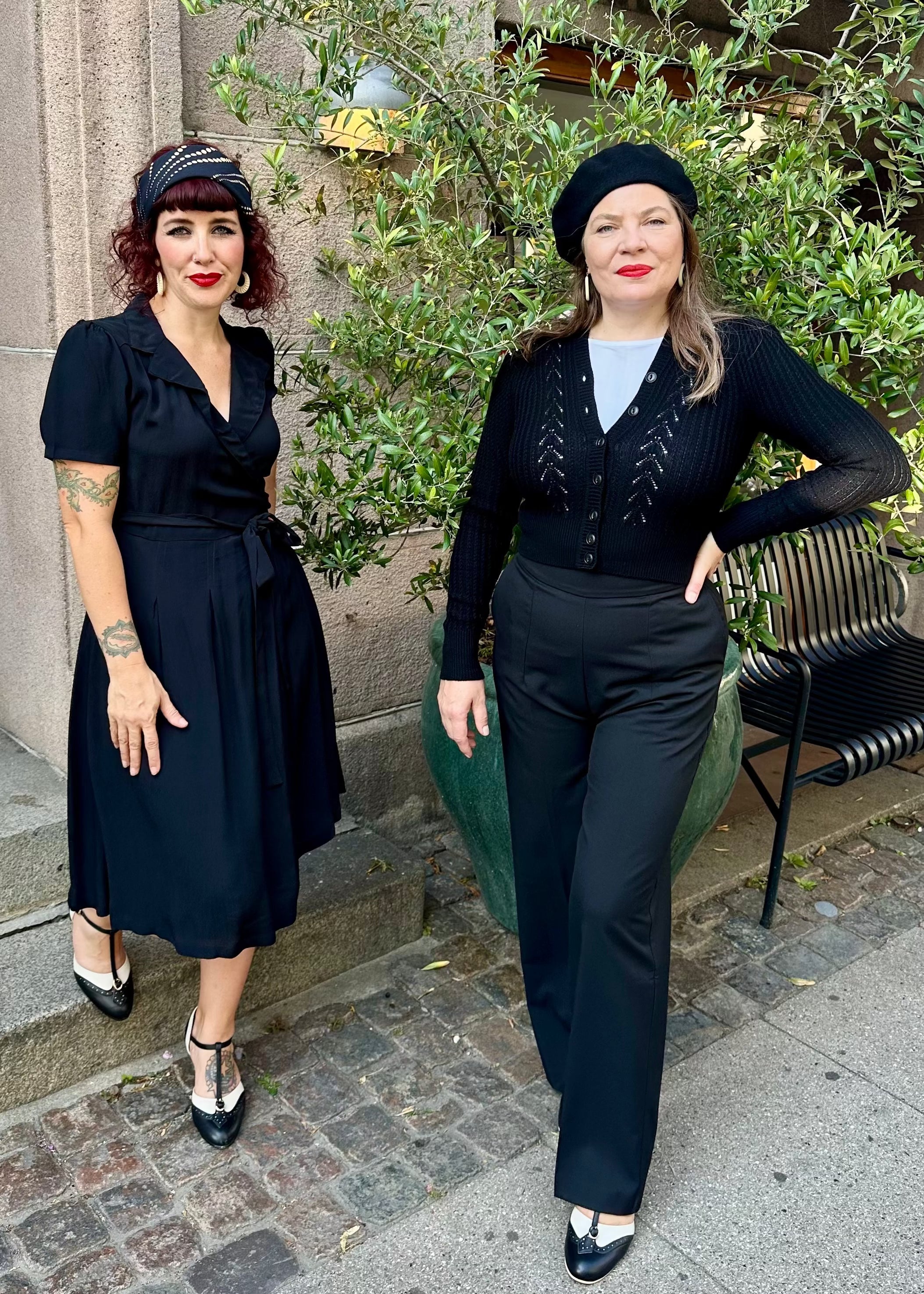 Billie højtaljede bukser i sort bukser Daisy Dapper