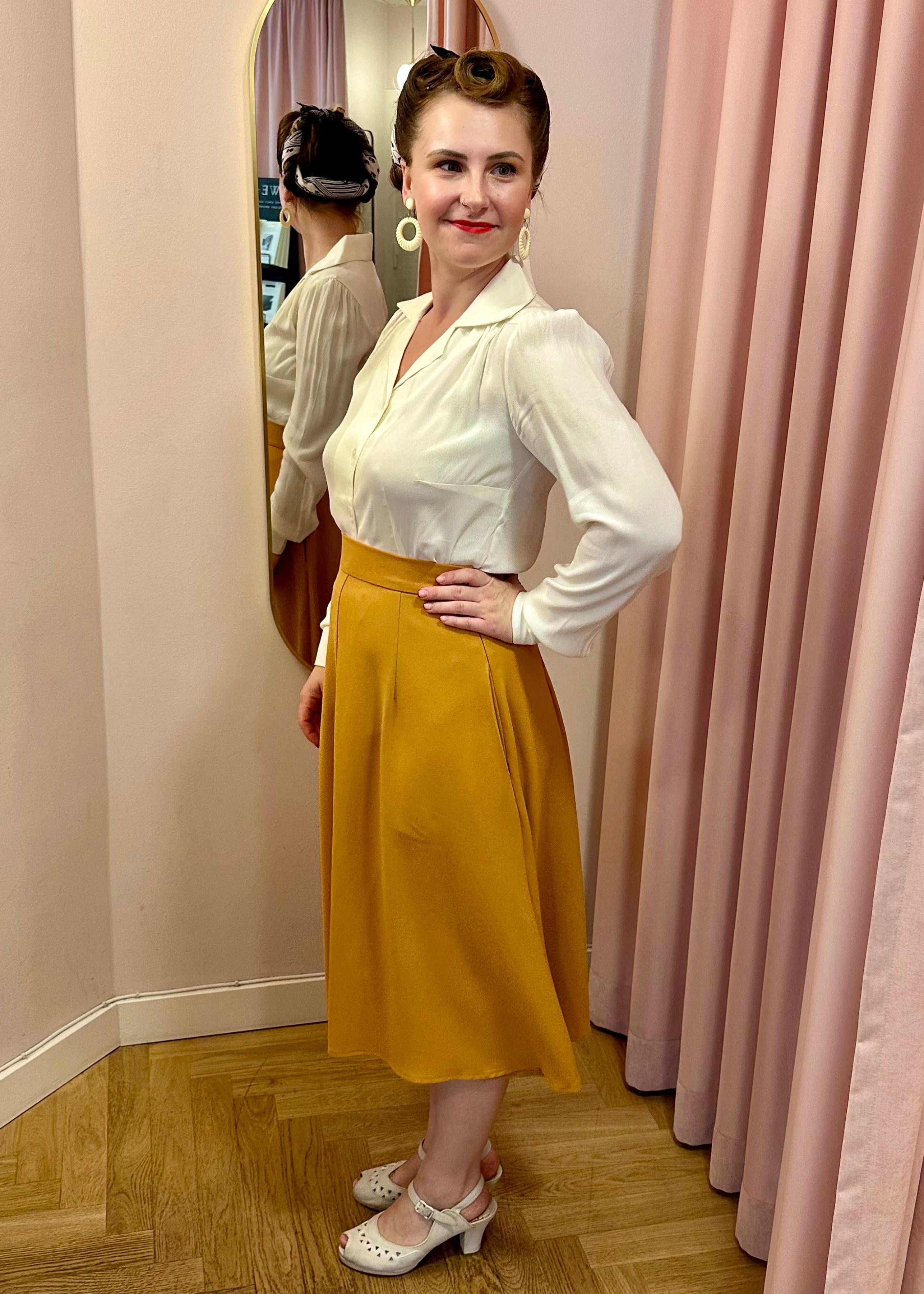 Gene langærmet skjorte i råhvid langærmet skjorte Weekend Doll