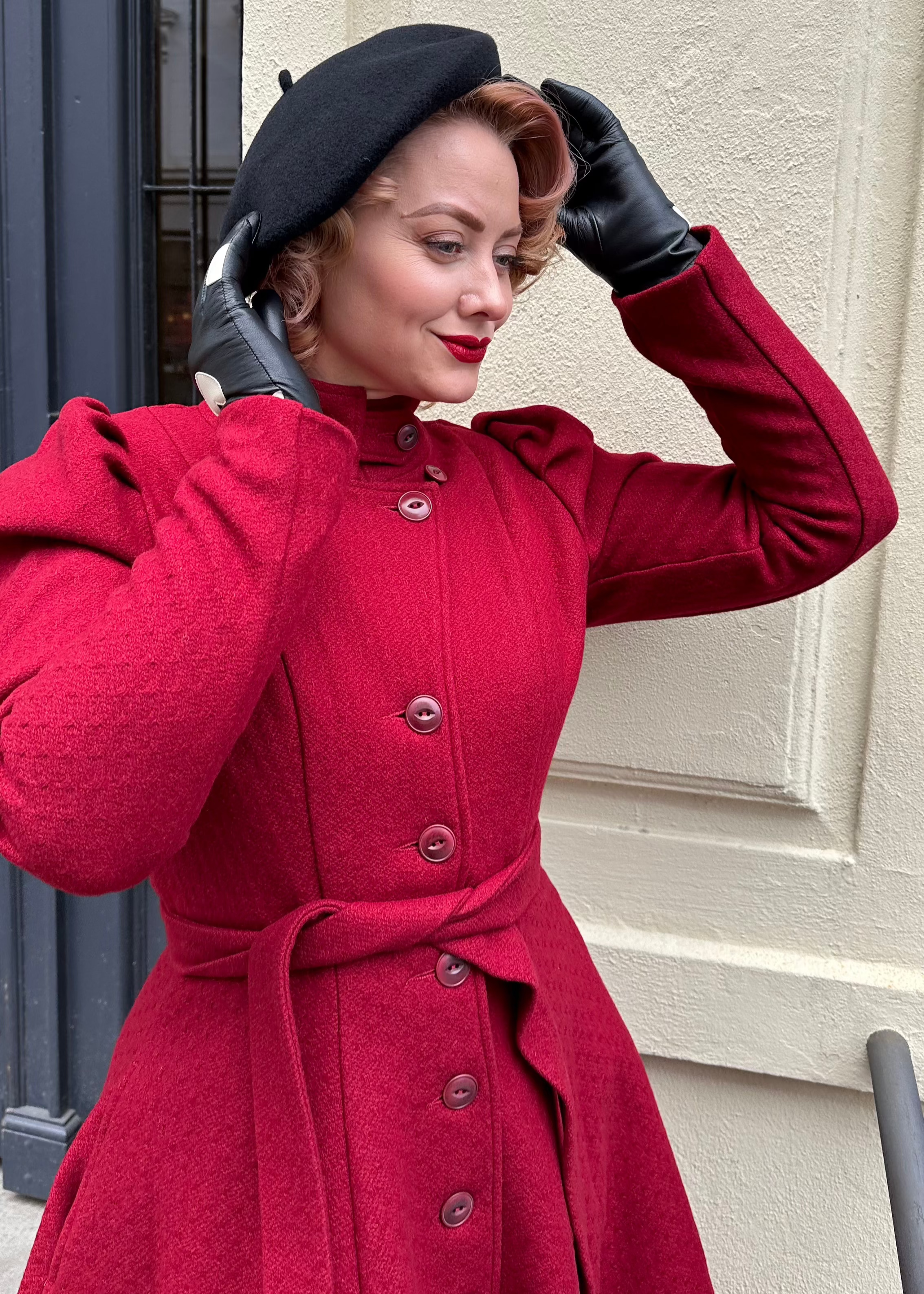 Handsker i navy læder med marguerit handsker Mabel Sheppard