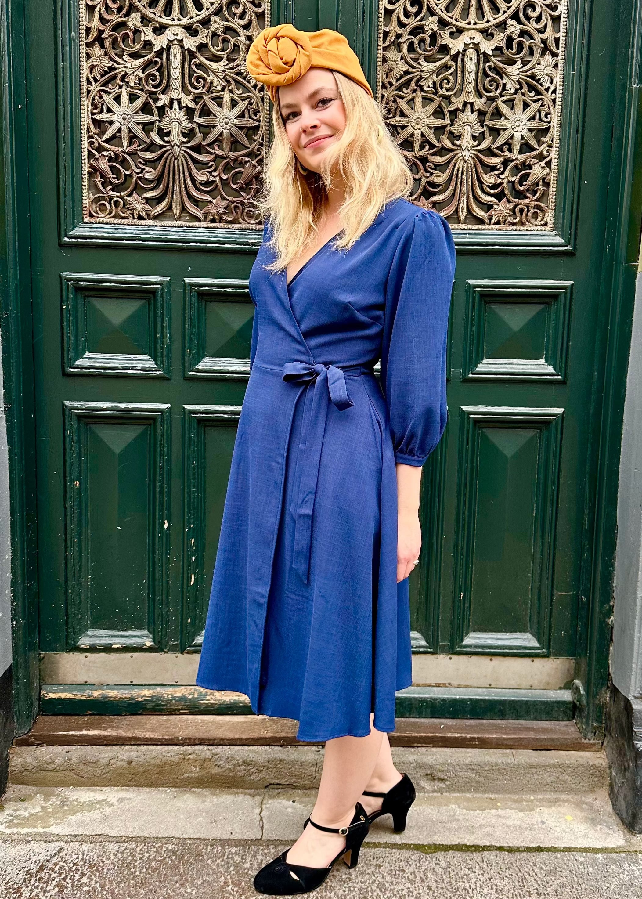 Jane slåom kjole med 3/4 ærmer - navy blå slåom kjole Daisy Dapper