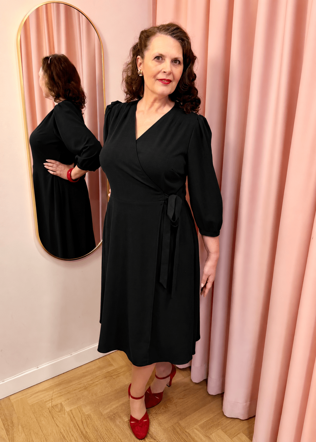 Jane slåom kjole med 3/4 ærmer - sort linen look slåom kjole Daisy Dapper