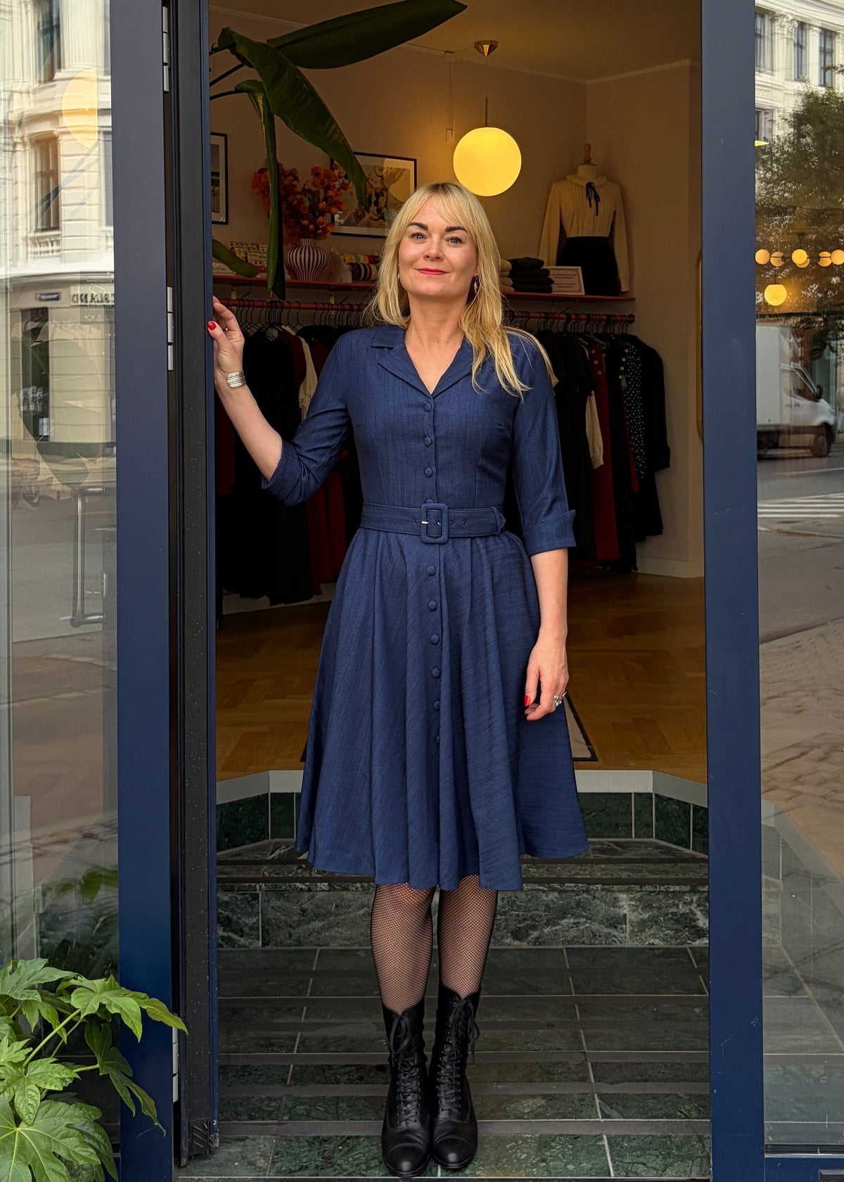 Kelly 1950er swing kjole - denim-look skjortekjole Daisy Dapper