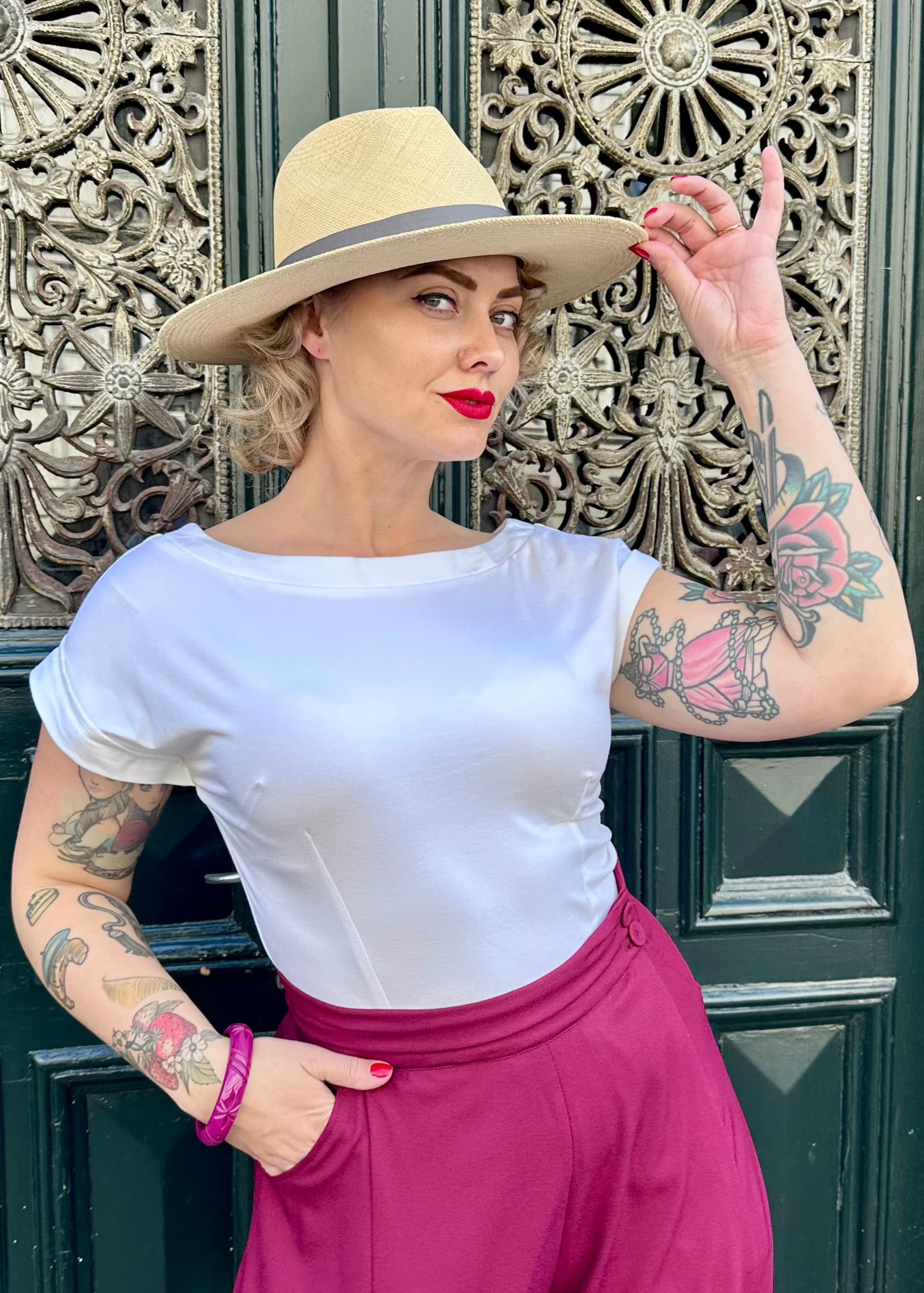 Kortærmet vendbar boatneck top i hvid jersey top Daisy Dapper