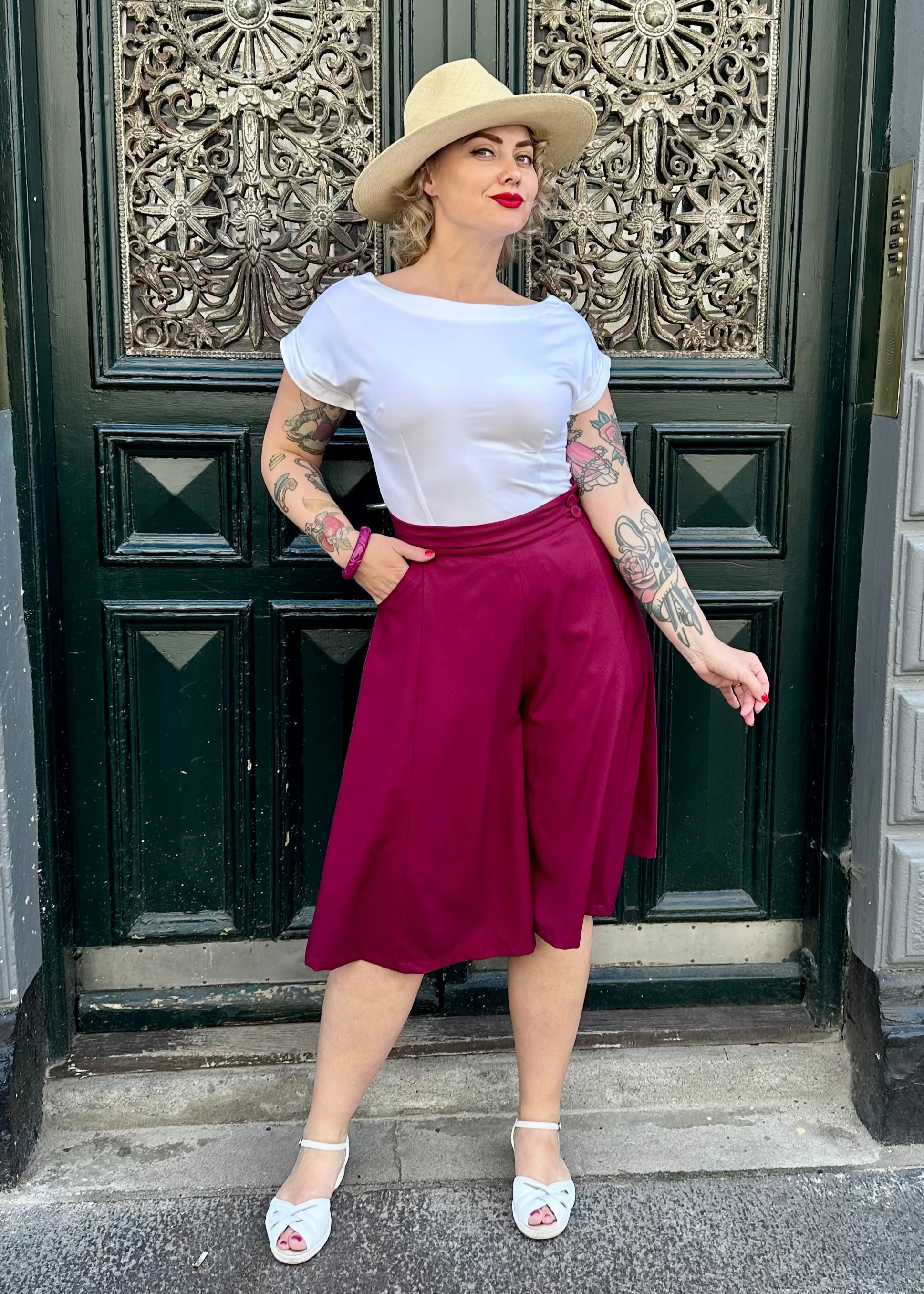 Kortærmet vendbar boatneck top i hvid jersey top Daisy Dapper