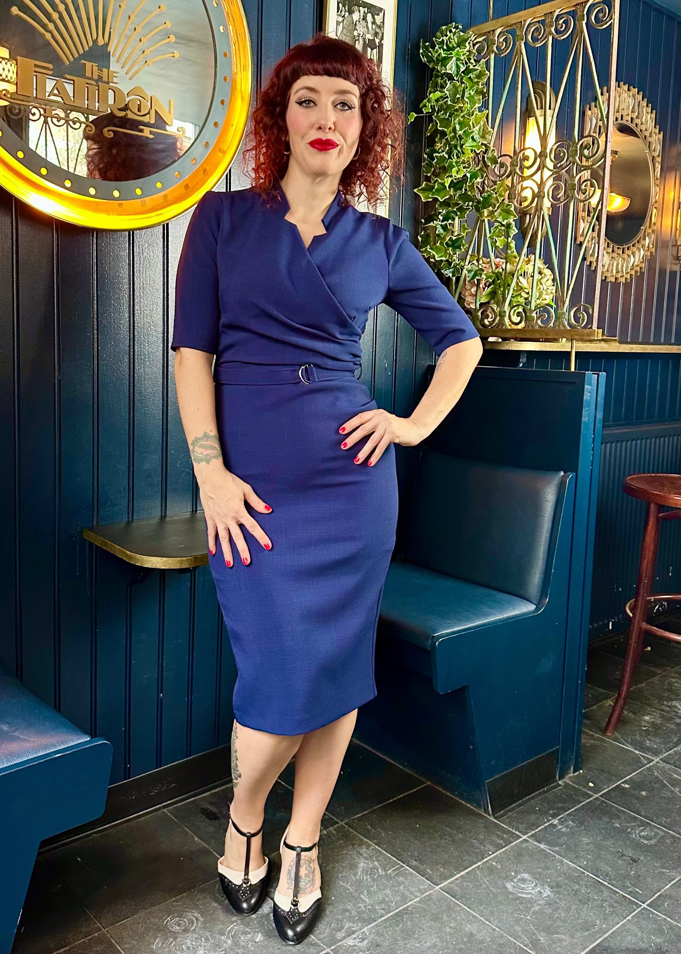 Piper Pencil Kjole i navy swing kjole Pretty Dress Company