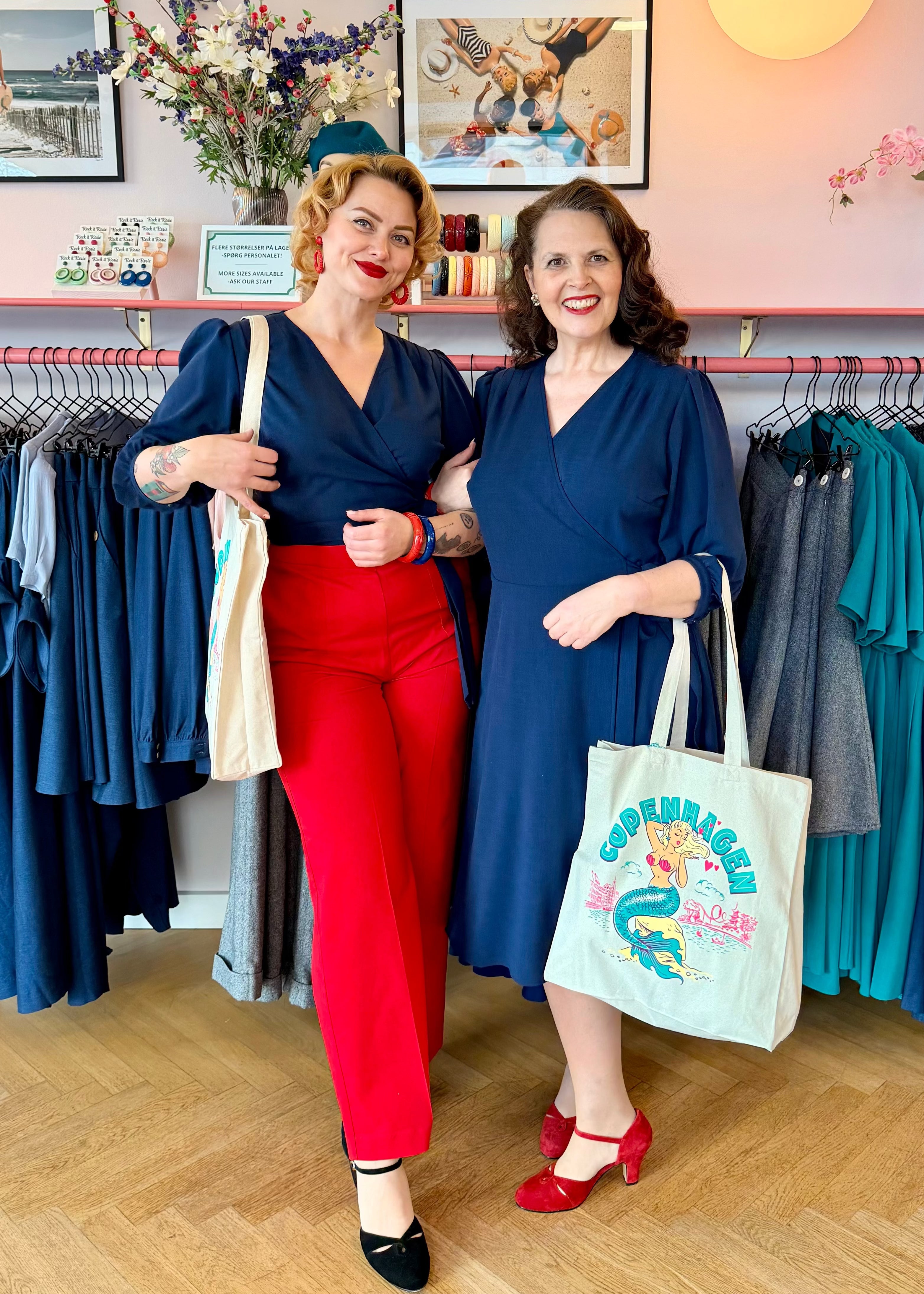 Slåom bluse med 3/4 lange ærmer - navy blå bluse Daisy Dapper