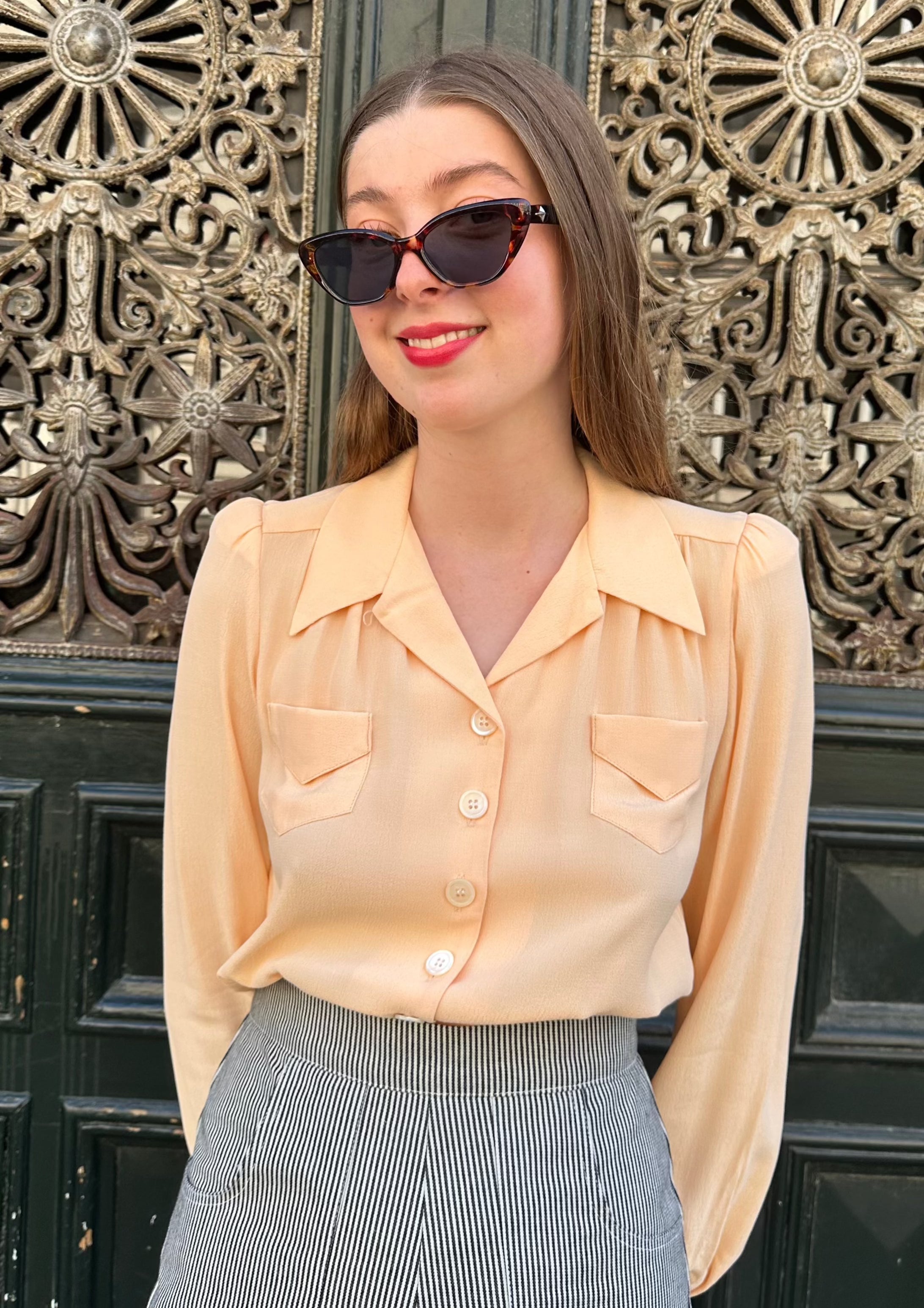 Sweetheart vintage stils skjortebluse i abrikos langærmet skjorte House Of Foxy