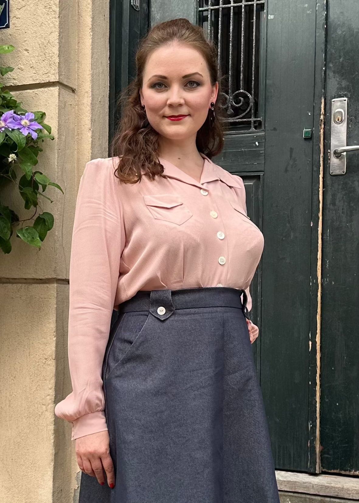 Sweetheart vintage stils skjortebluse i rosa blush langærmet skjorte House of Foxy