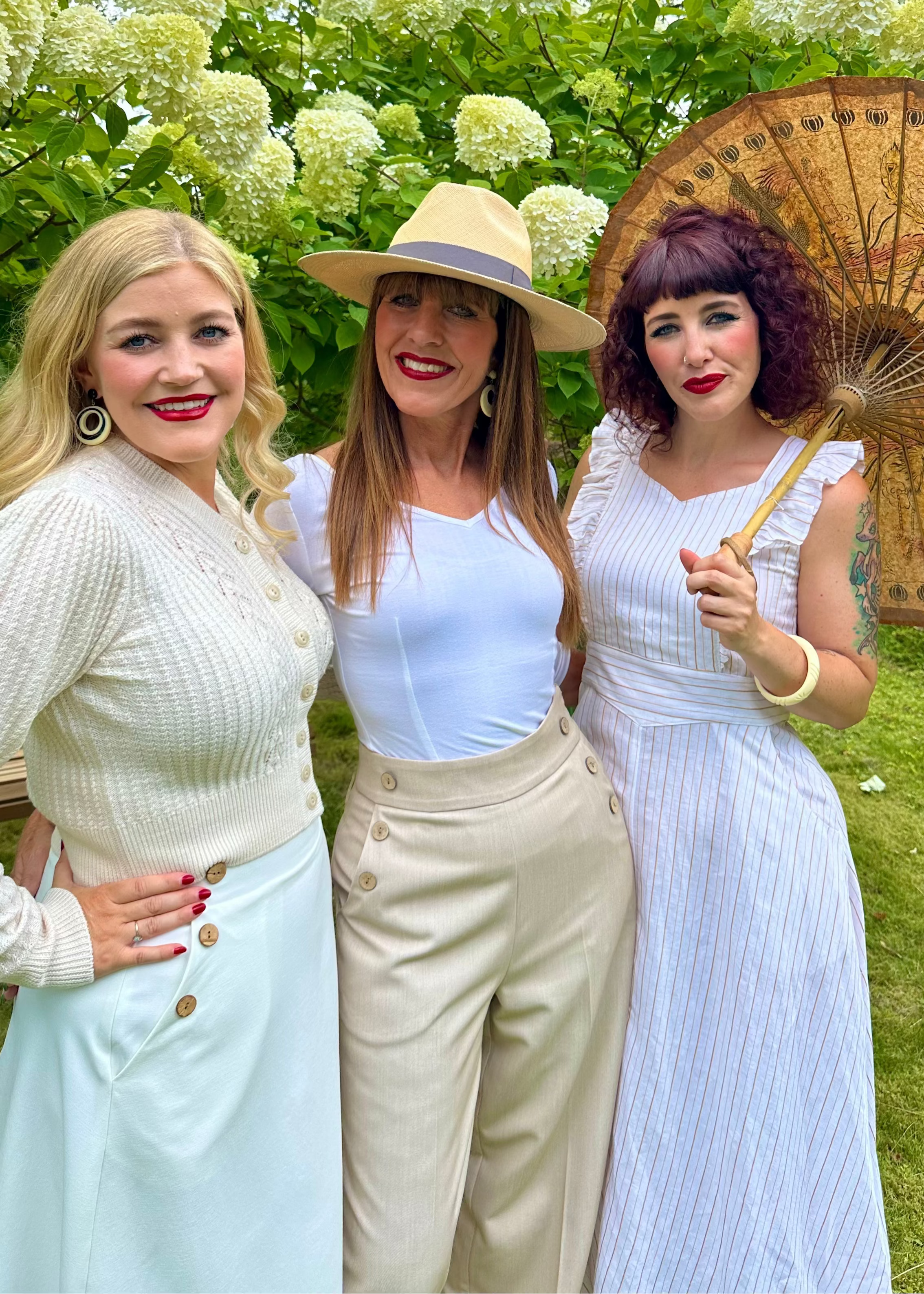 Vendbar boatneck top i hvid jersey top Daisy Dapper