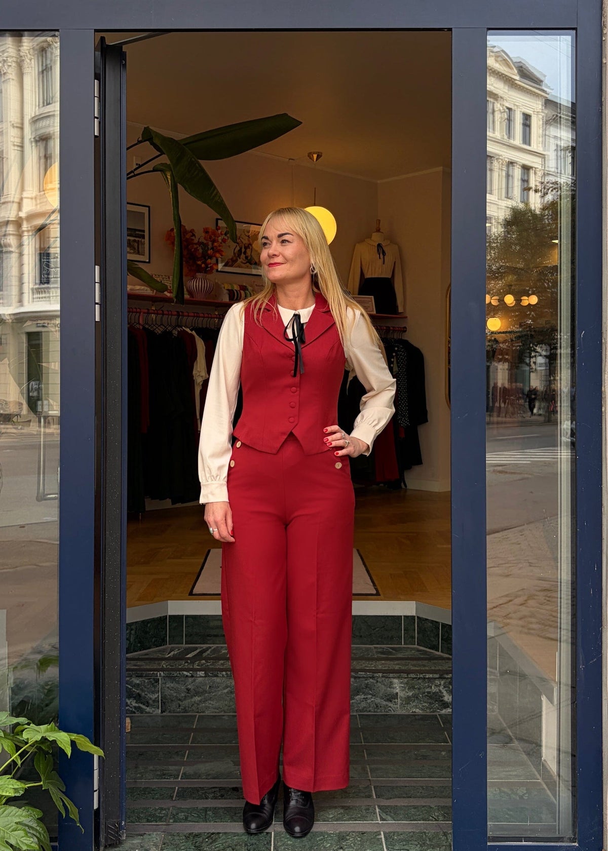 Vera langærmet skjorte - råhvid langærmet skjorte Daisy Dapper