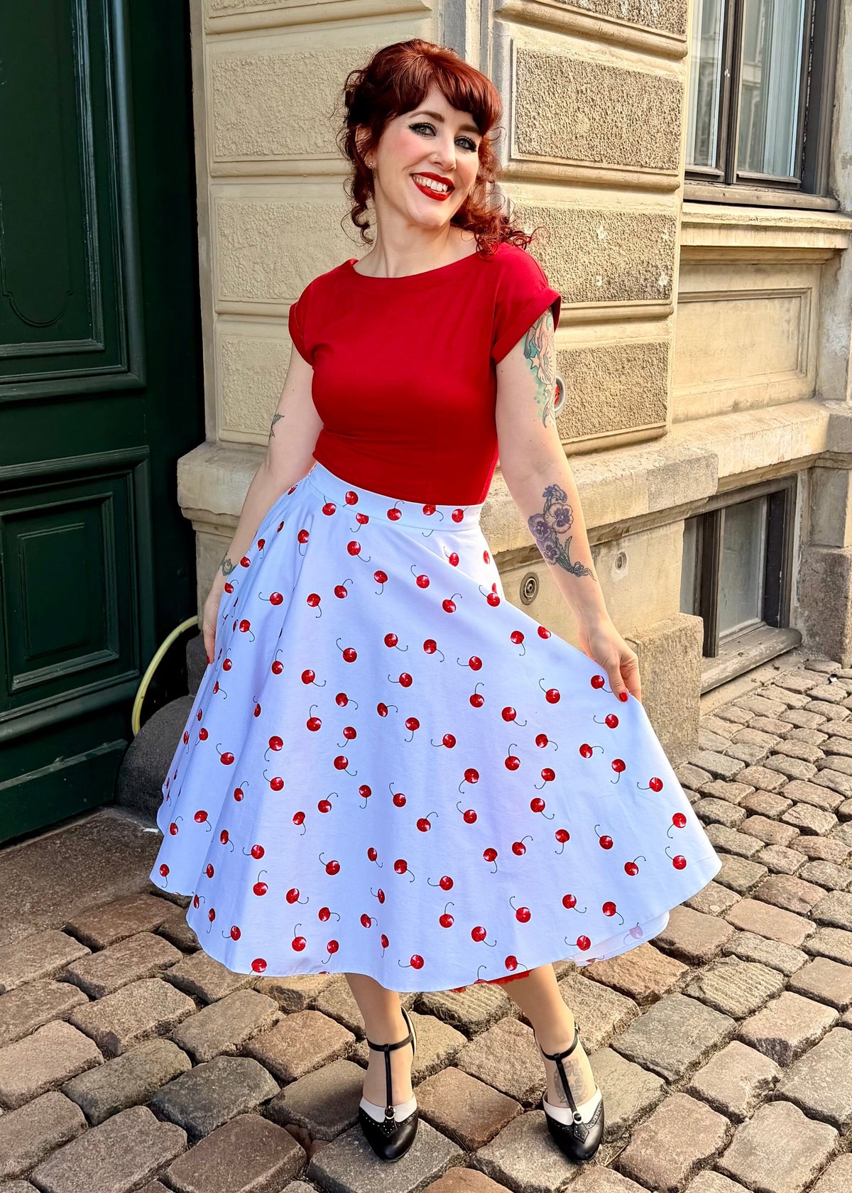 1950'er swing nederdel - hvid med kirsebær swing nederdel Pretty Dress Company 