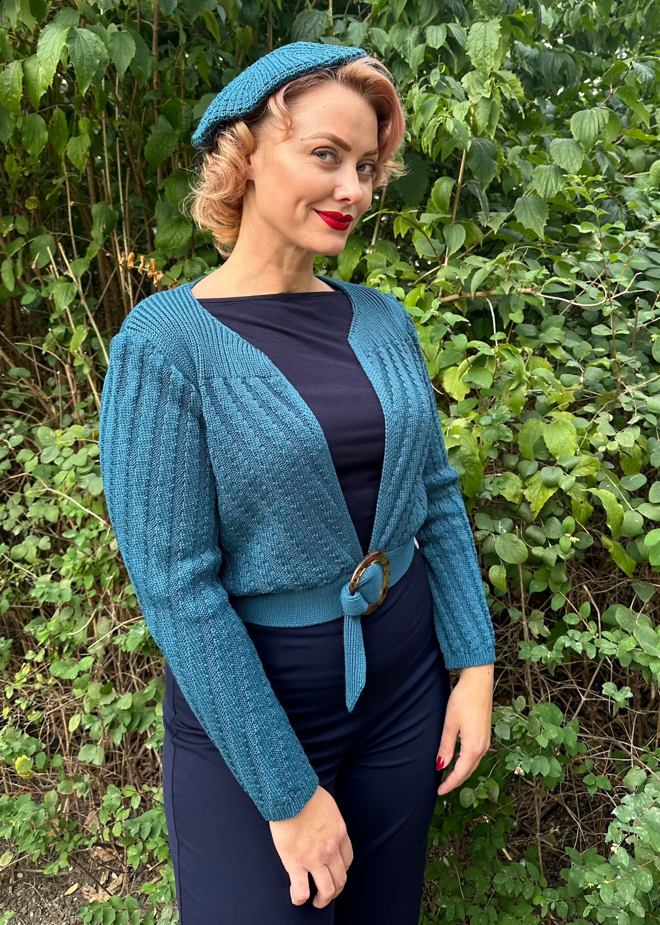 Baret i petroleumsblå strik Accessories House of Foxy 