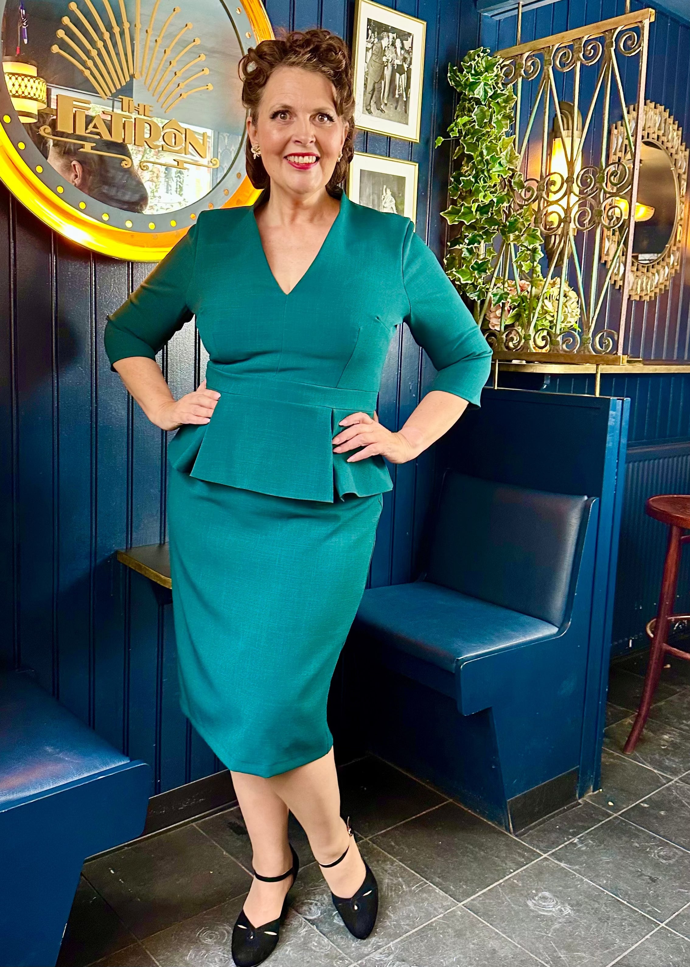Belgravia Pencil Kjole med peplum swing kjole Pretty Dress Company 