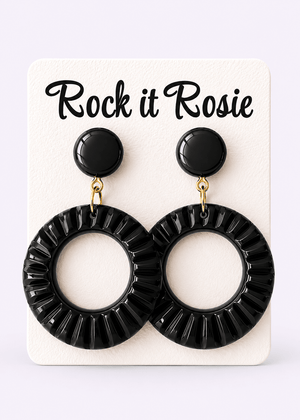 Hoop øreringe i 1950'er stil med mønster - sort øreringe Rock It Rosie 