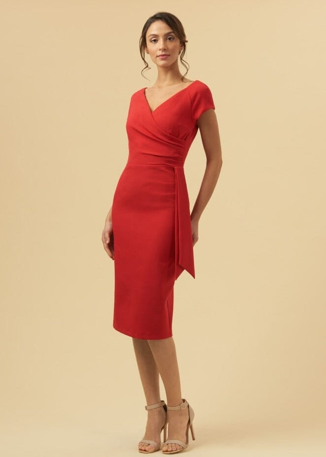 Hourglass pencilkjole i rød med faux wrap pencil kjole Pretty Dress Company 