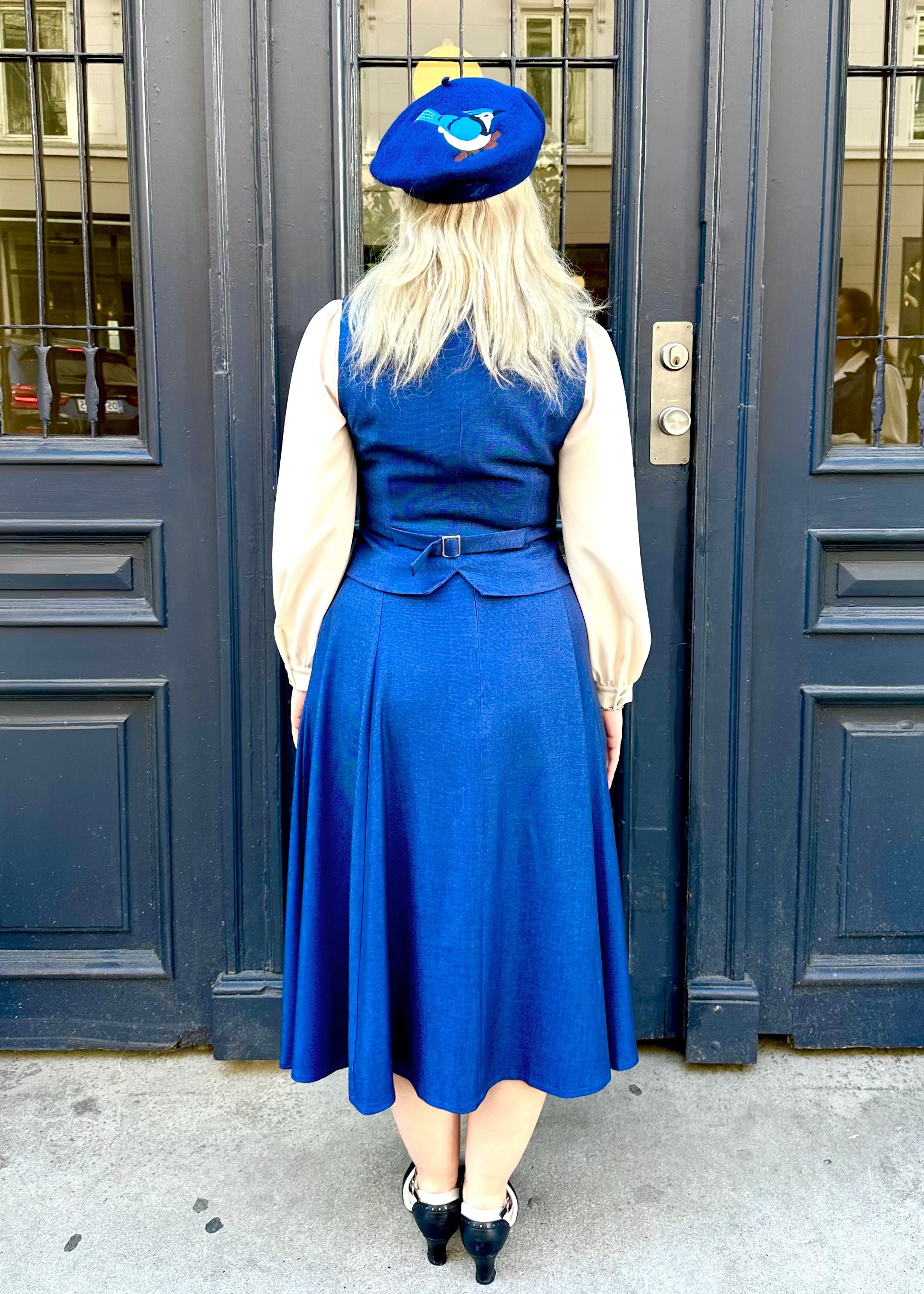 Marlene vest i blå denim-look vest Daisy Dapper 