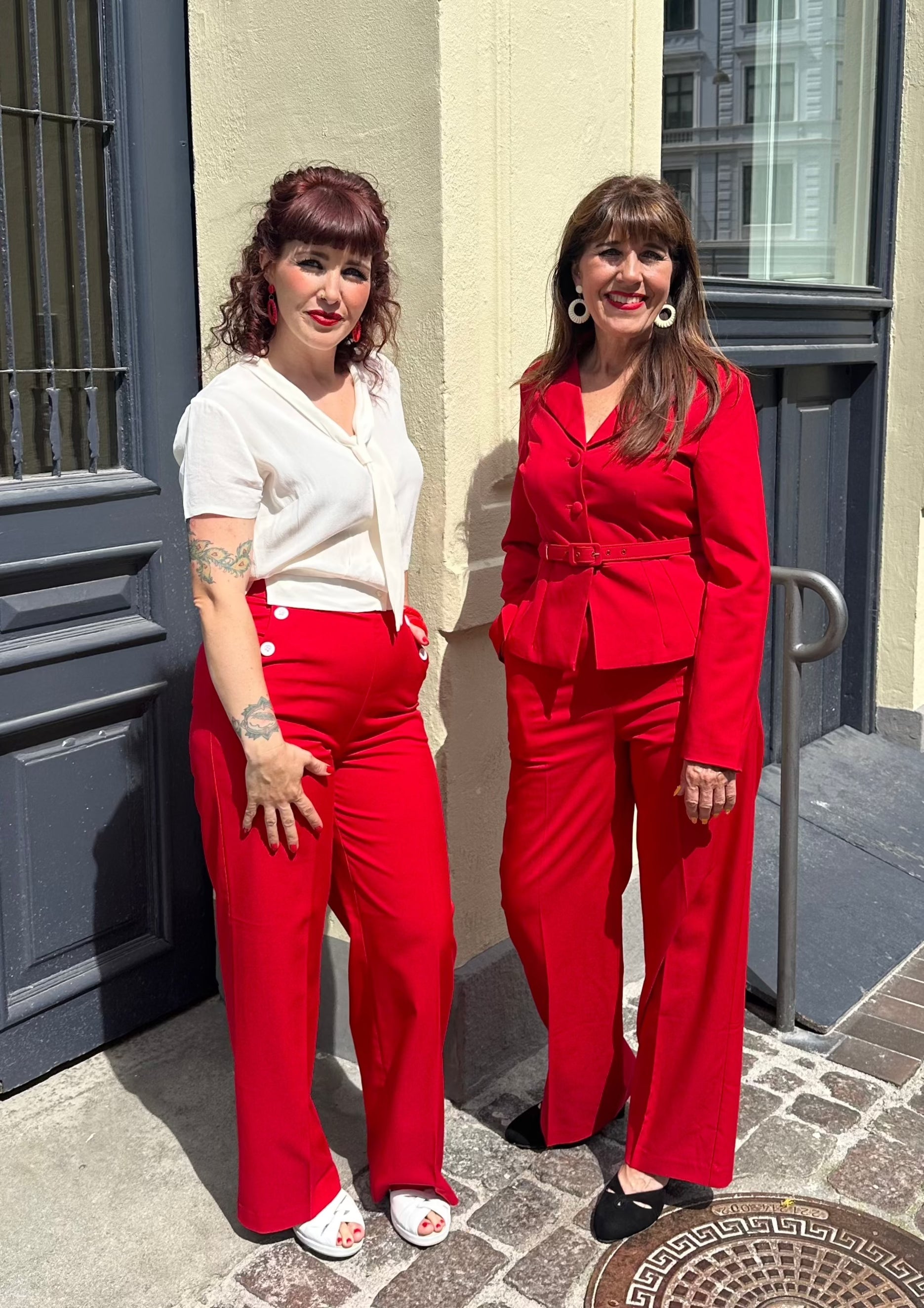Sally højtaljede sailor bukser i rød bukser Daisy Dapper 