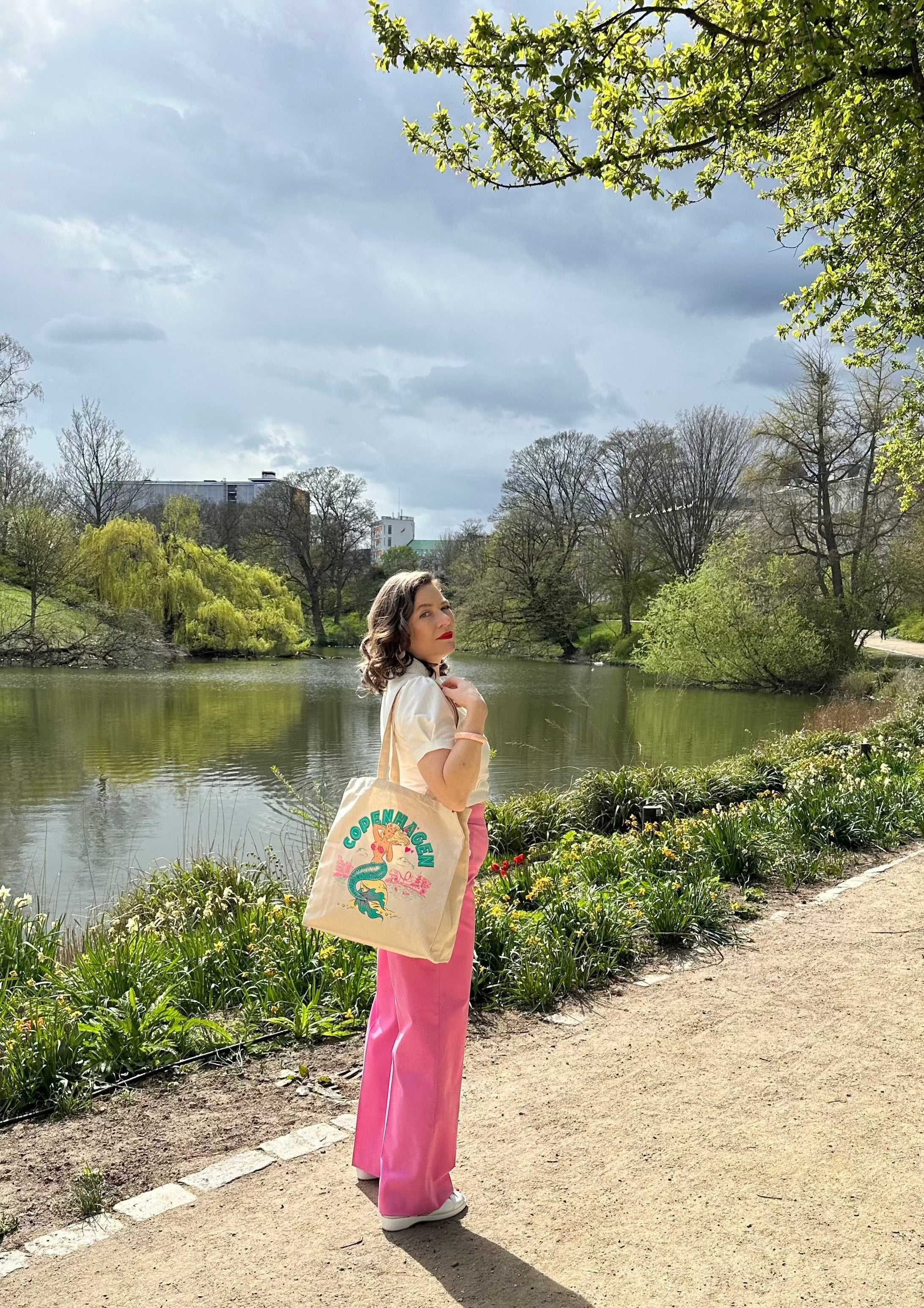 Sally højtaljede sailorbukser i cerise pink tøj Daisy Dapper 