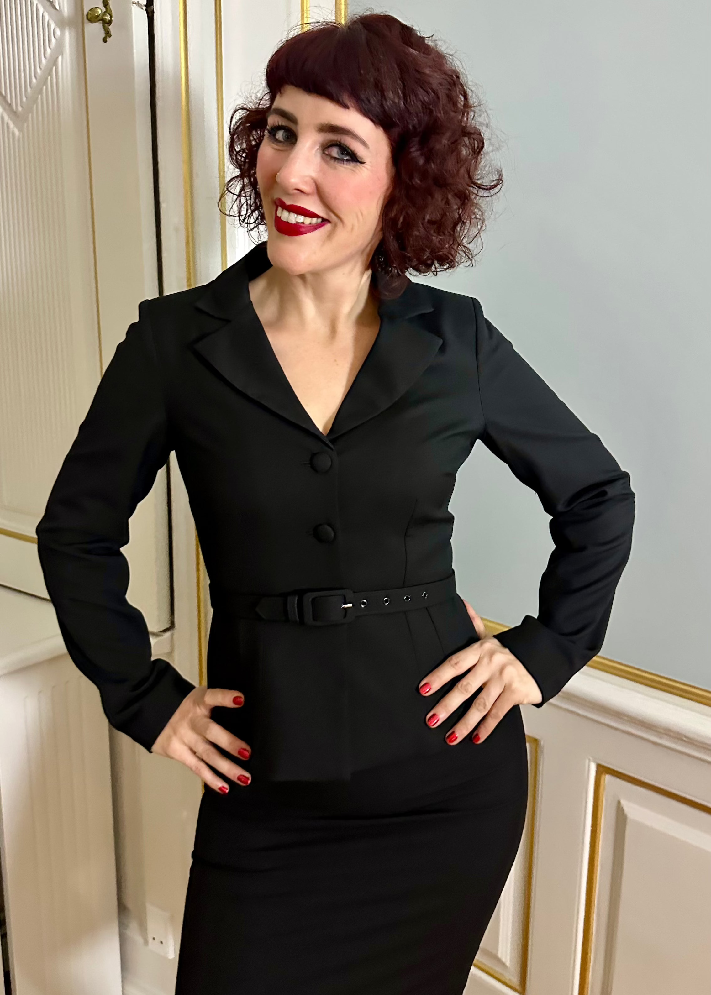 Siri taljeret blazer i sort tøj Daisy Dapper 
