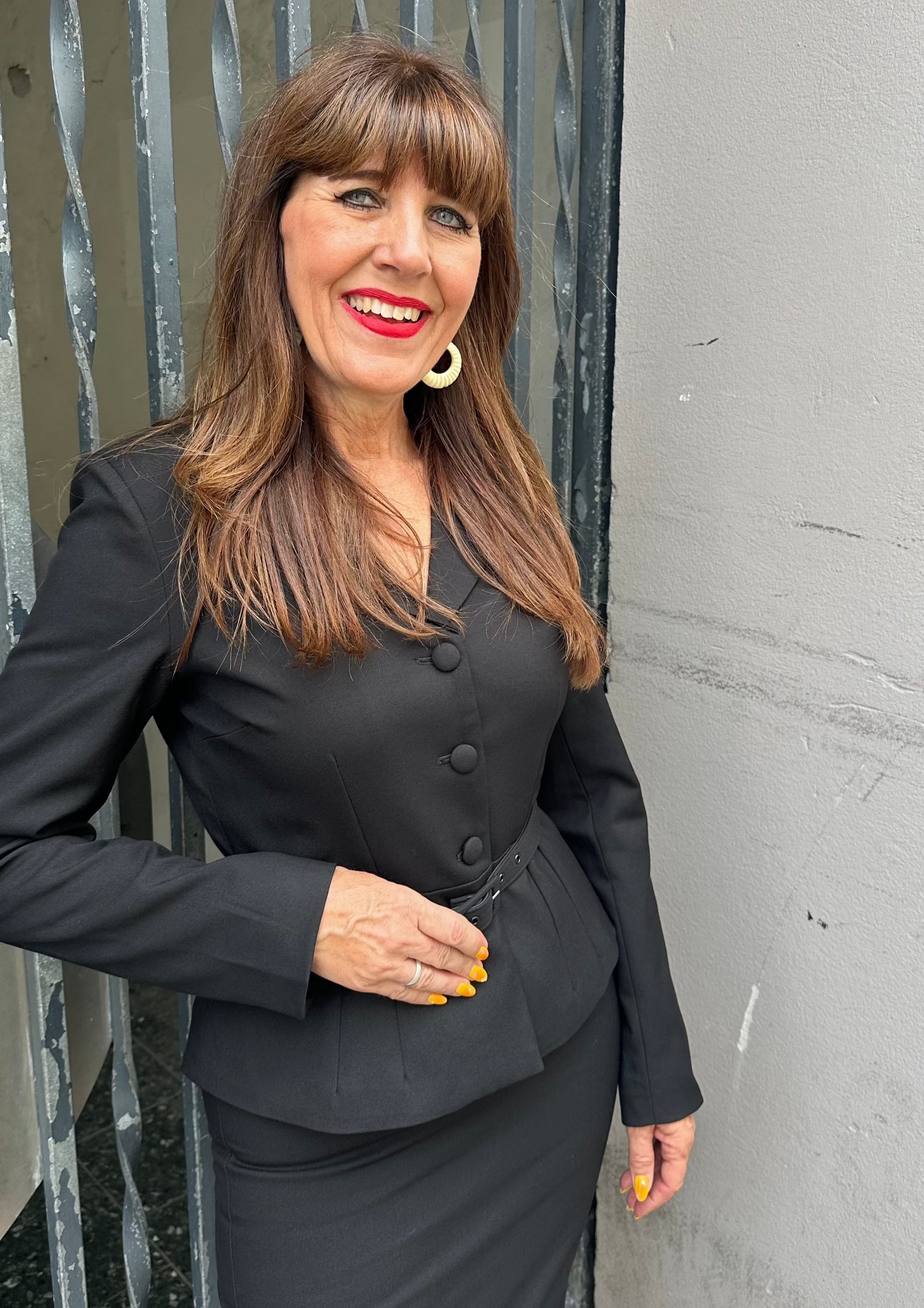 Siri taljeret blazer i sort tøj Daisy Dapper 