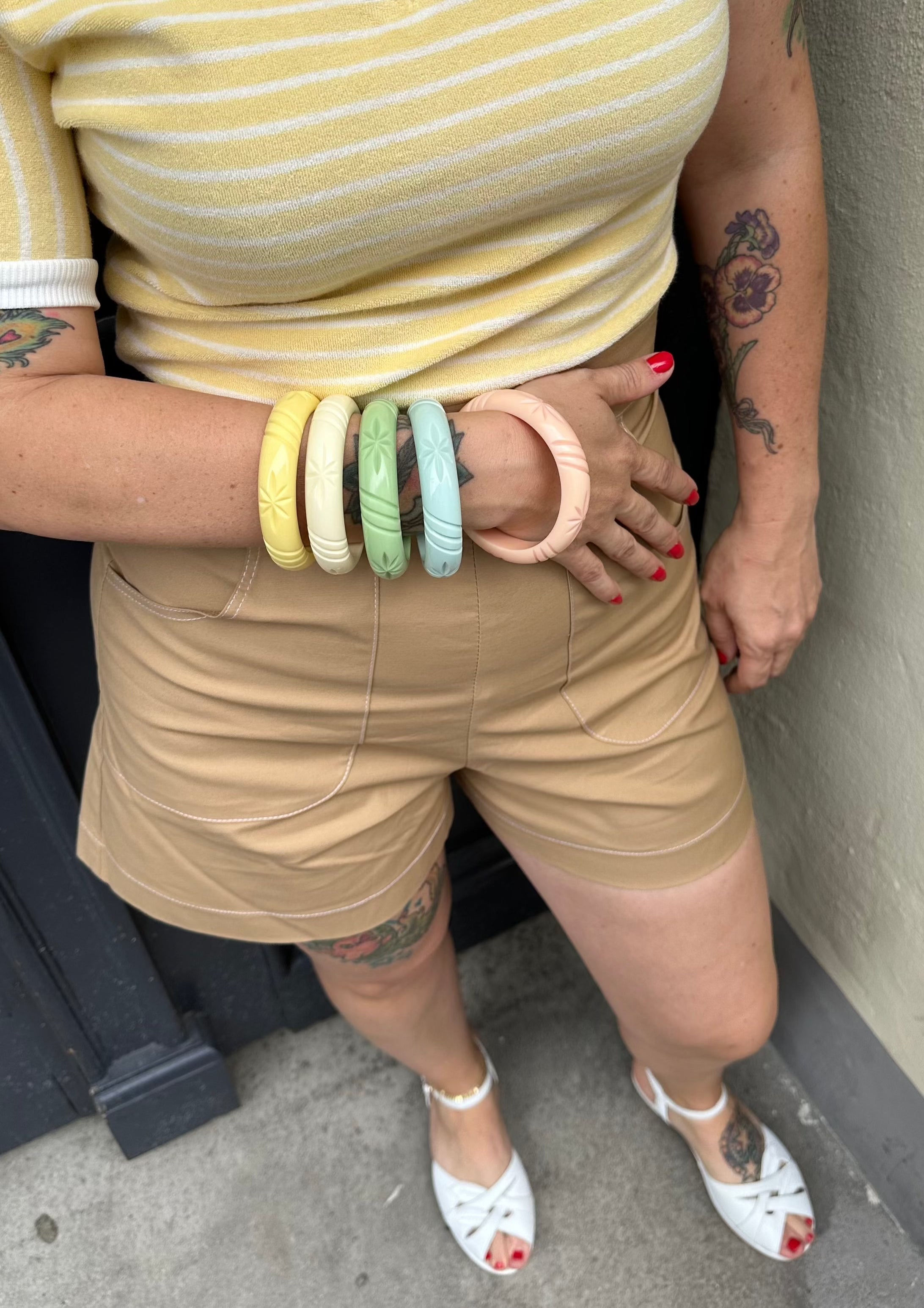 Smalt armbånd i vintage stil, fersken Accessories Rock It Rosie 