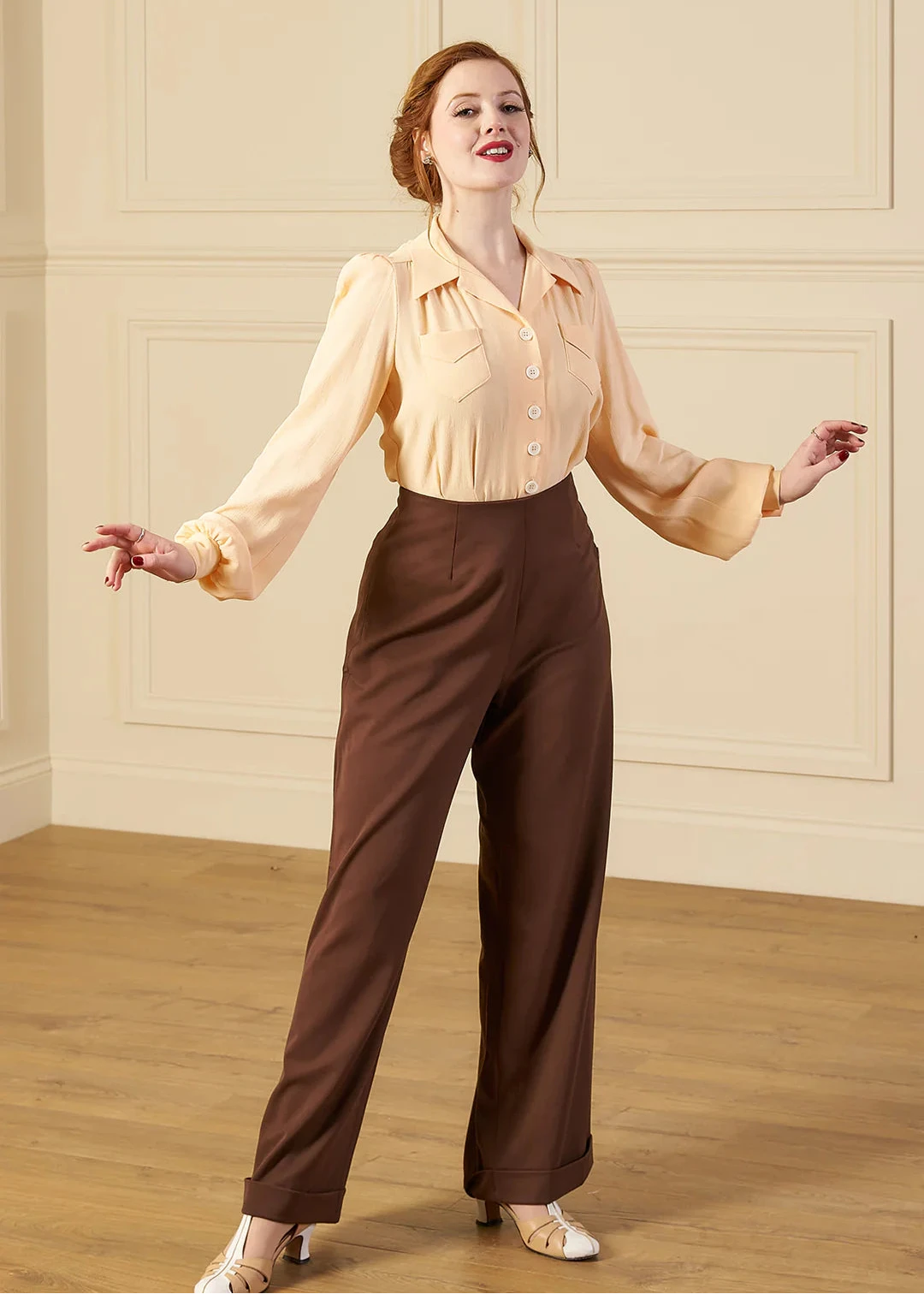 Sweetheart vintage stils skjorte - abrikos langærmet skjorte House of Foxy 