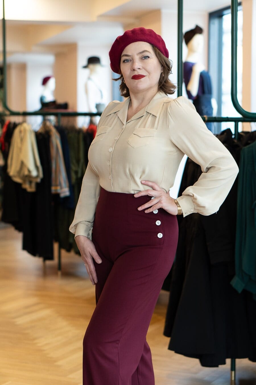 House of Foxy: Sweetheart vintage stils skjortebluse i creme tøj House Of Foxy 